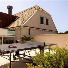 Luxury 7 Bedroom Villa with Heated Pool, Gym, Sauna, Jacuzzi and Sea Views in Dubrovnik, Sleeps 12-14
